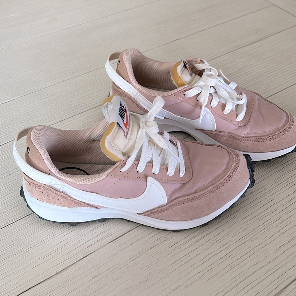 Nike Women’s Waffle Debut Sneakers